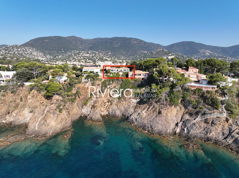 Vente villa 5 pièces 168 m² à Cavalaire-sur-Mer (83240), 2 205 000 €