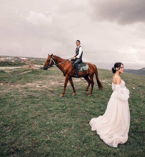 Wedding photographer Zhan Bulatov (janb). Photo of 16 February 2022