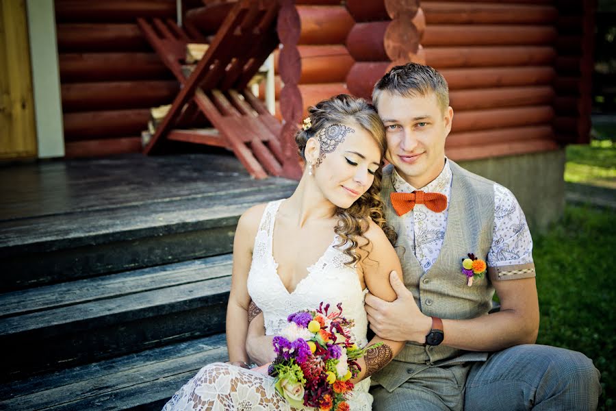 Fotógrafo de casamento Yuliya Kurbatova (jiafoto). Foto de 9 de julho 2016