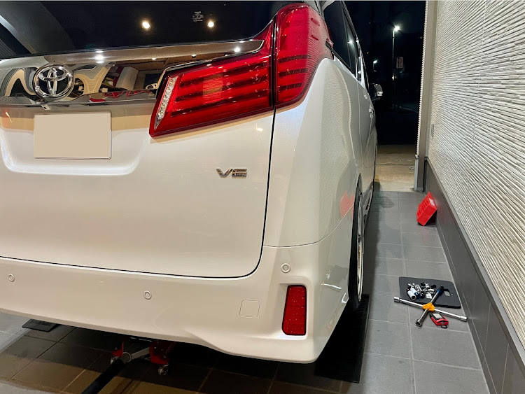 アルファードの車検に向けて・車検対応仕様・ウインカーは点滅・四十肩が痛いに関するカスタム事例の投稿画像4枚目