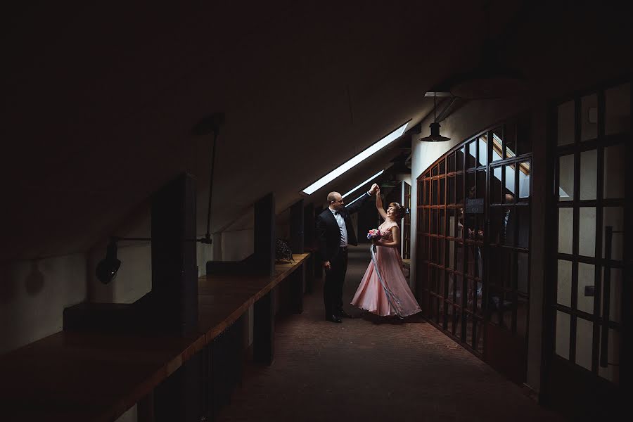 Wedding photographer Ekaterina Zubkova (katezubkova). Photo of 30 April 2017