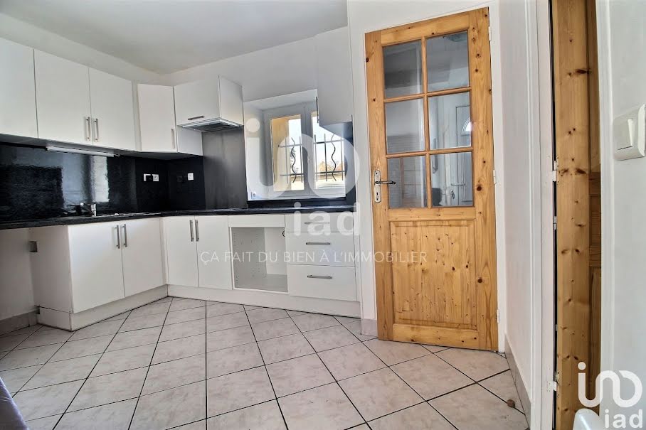 Vente appartement 4 pièces 83 m² à Soignolles-en-Brie (77111), 190 000 €