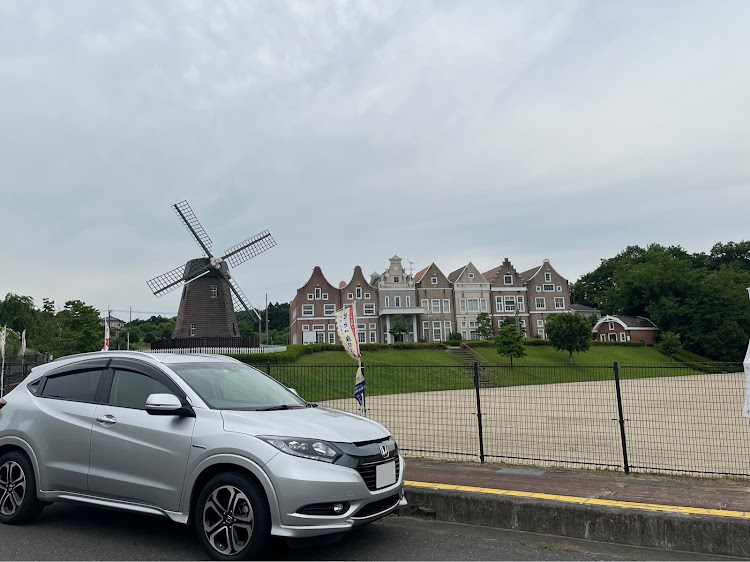 ヴェゼルのあおぞらドライブ・埼玉のオランダ🇳🇱・鈴木農場・エアコンフィルター交換・ザオラルリカバリーネックレスに関するカスタム事例の投稿画像2枚目