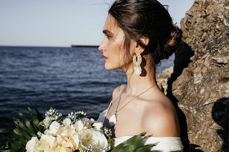 Wedding photographer Vladlena Kuzmina (vladlenakuzmina). Photo of 6 April 2020