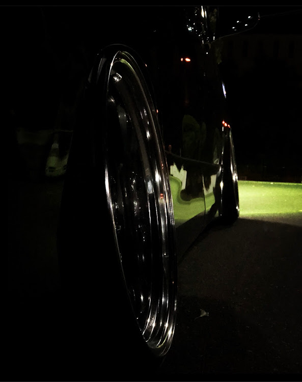 アルファードの#キャンバー・#ツライチ・#車高調・#煮詰め・#踏める脚に関するカスタム事例の投稿画像1枚目