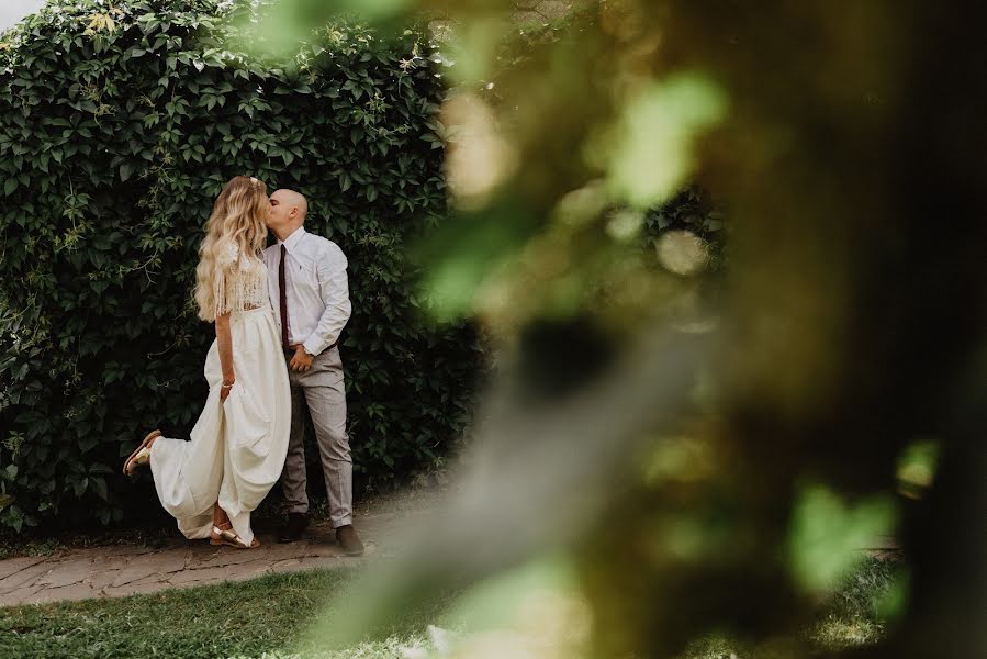 Fotógrafo de casamento Lyubov Lyupina (iamlyuba). Foto de 16 de julho 2018