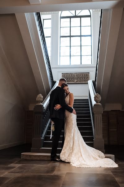 Fotografo di matrimoni Yuliya Nazarova (nazarovajulia). Foto del 13 ottobre 2022