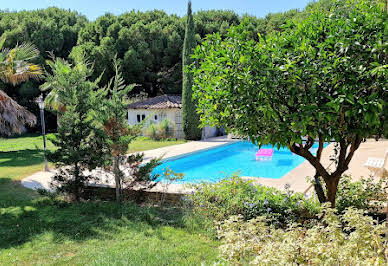 House with pool and terrace 5