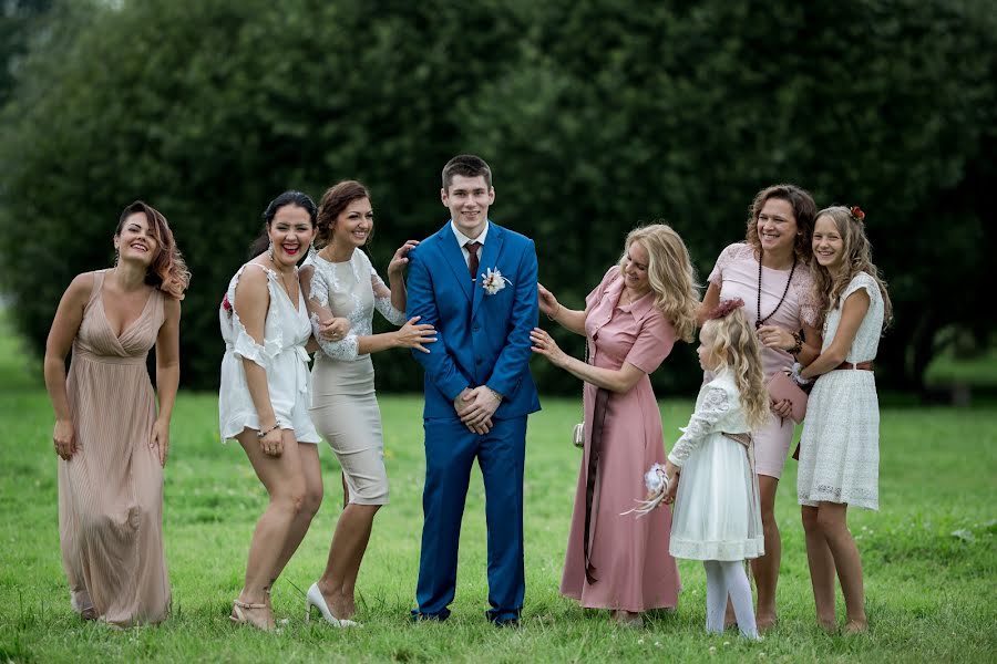 Fotógrafo de casamento Kseniya Khasanova (ksukhasanova). Foto de 21 de março 2018