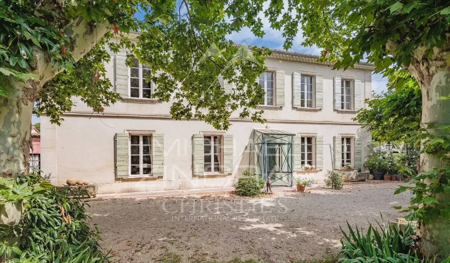 House with pool Avignon