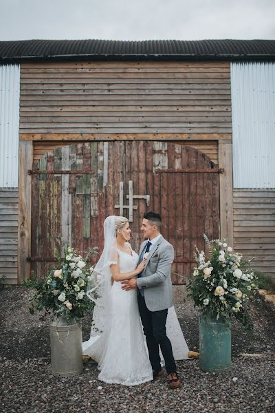 Fotografo di matrimoni Matt Fox (mattfoxphoto). Foto del 2 luglio 2019