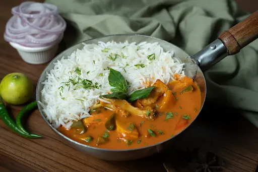 Chicken Thai Curry With Steamed Rice