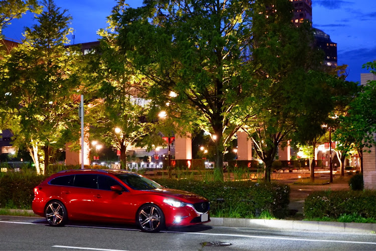 アテンザワゴンのソウルレッド・ドライブ・７月もよろしくお願いいたしますに関するカスタム事例の投稿画像6枚目