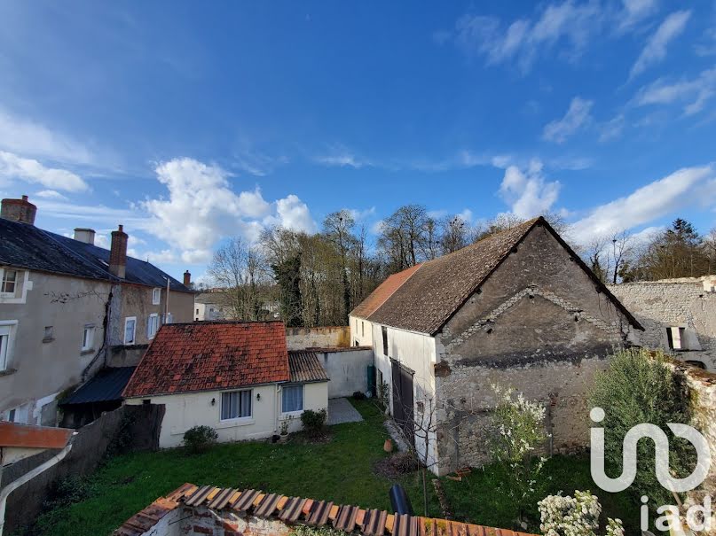 Vente maison 6 pièces 250 m² à Neuvy-sur-Loire (58450), 59 000 €