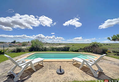 House with pool and terrace 2