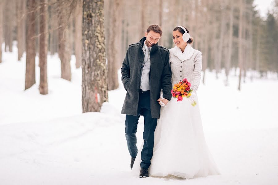 Fotografo di matrimoni Bernhard Stelzl (stelzl). Foto del 7 maggio 2019