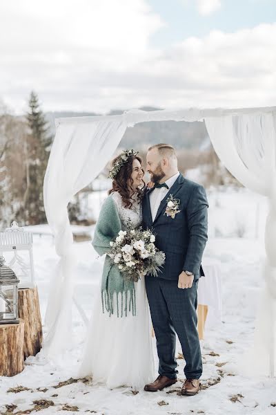 Fotógrafo de casamento Dominika Jandáková (dostalovaphoto). Foto de 14 de março 2022