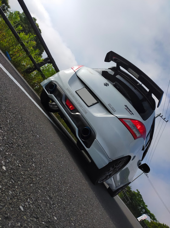 スイフトスポーツの7th heavenの堕天使・JPF clean project・ネオバ４セット目終了・今夜は予約・「menu」「出前館」スタートに関するカスタム事例の投稿画像3枚目