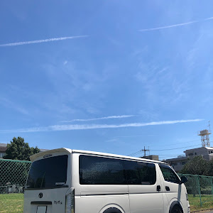 ハイエースバン TRH200V