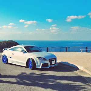 TT RS クーペ