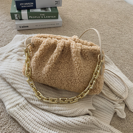 Title 4, Folded Lamb Hair Imitation Blanket Soft and Coz...