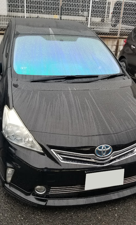 プリウスαのファニーゴースト・キーパーラボ  純水手洗い洗車・WORK・花粉まみれ・洗車に関するカスタム事例の投稿画像3枚目
