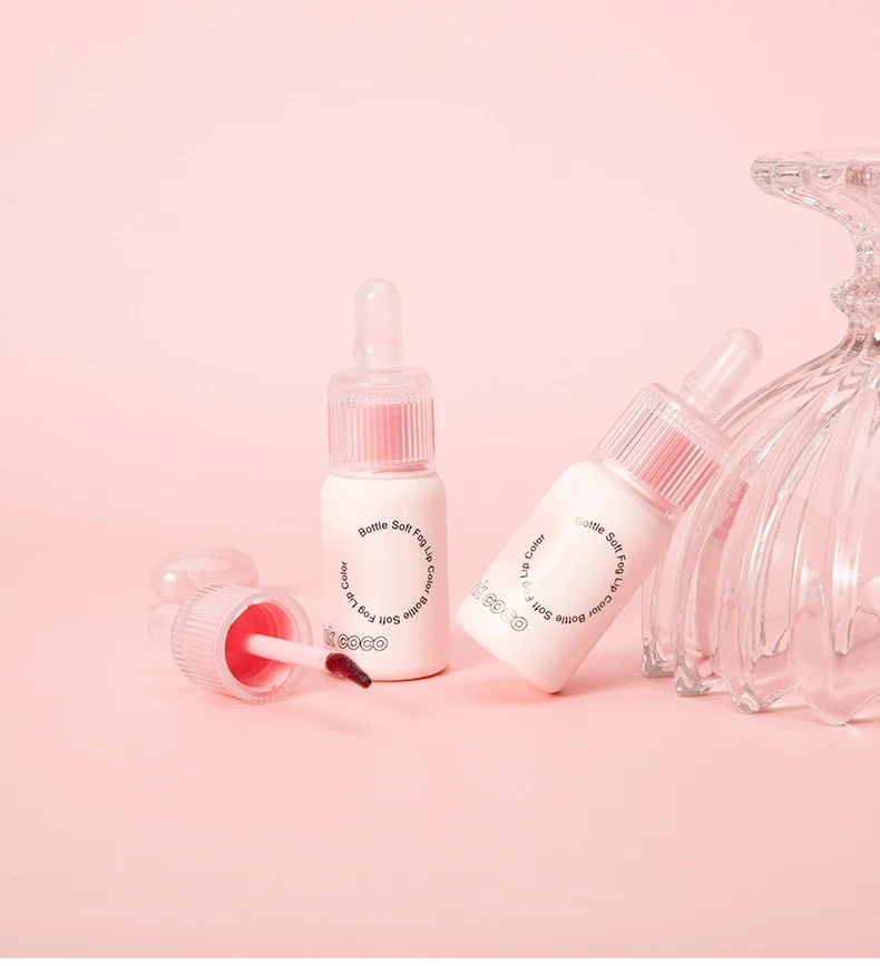 Fles Spiegel Lipgloss Water Gloss Zorgt voor volle lippen en hydrateert Langdurige glans Perfecte make-up voor een stralende look en finishing touch