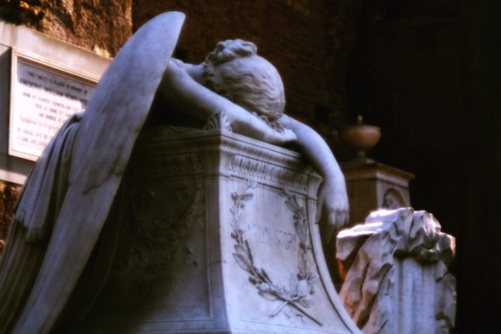 Angel of grief di Lucretia