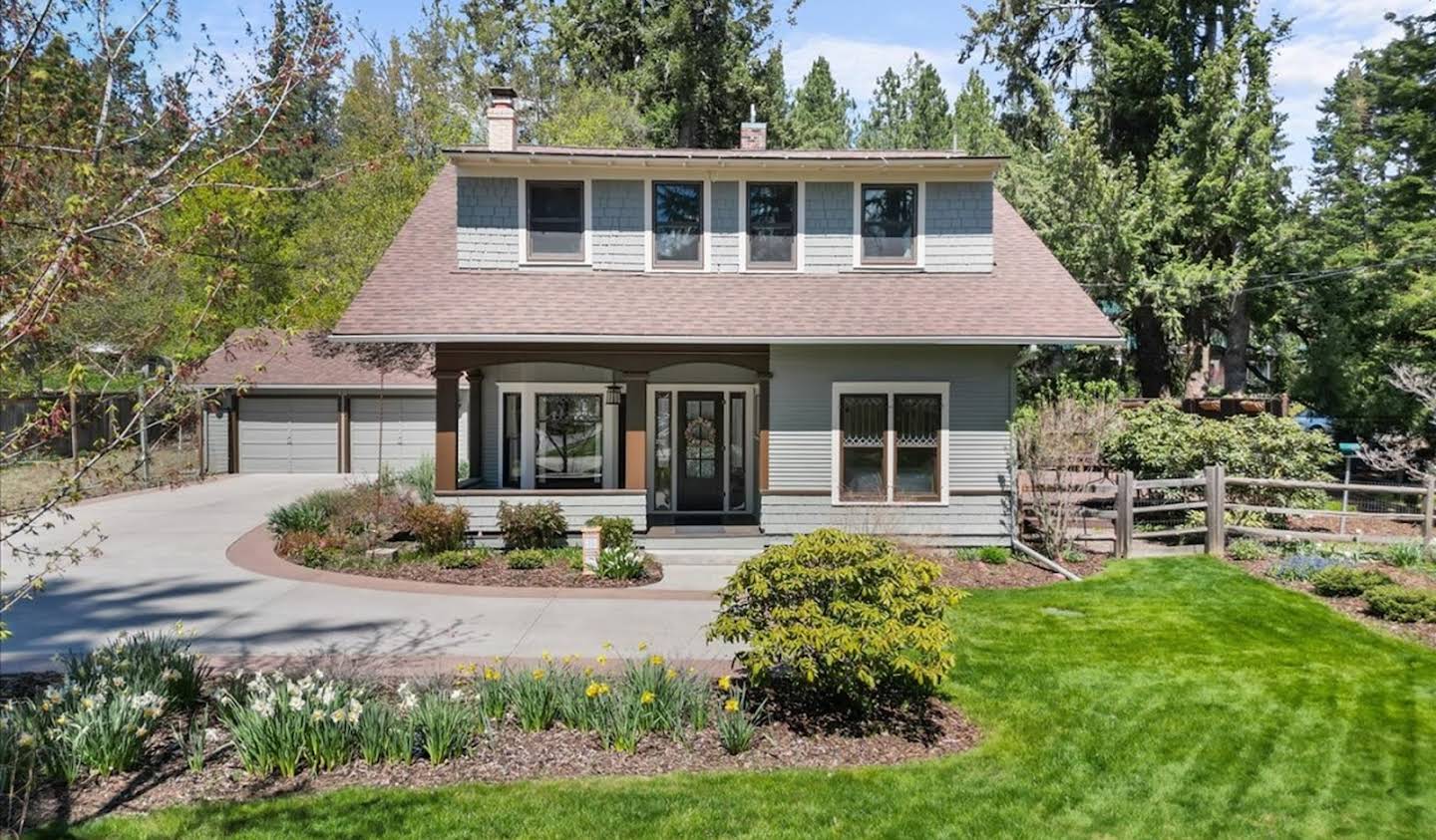 House with garden Coeur d'Alene