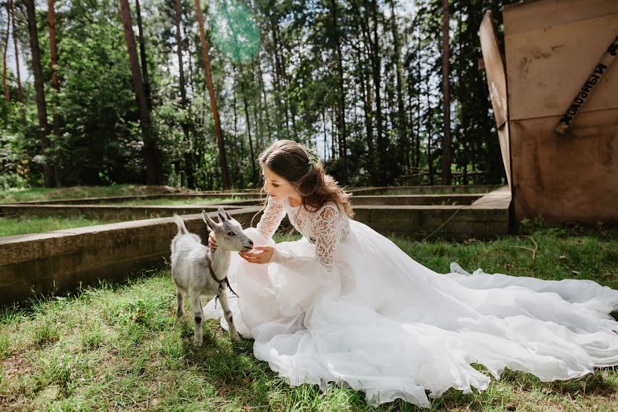 Fotógrafo de casamento Lesya Cykal (lesindra). Foto de 7 de dezembro 2020