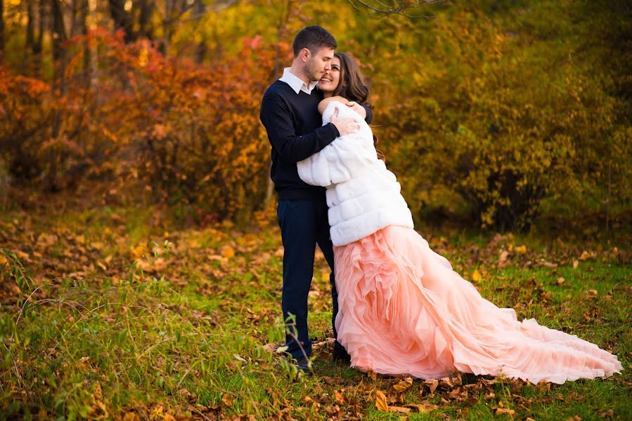 Wedding photographer Evgeniya Kovalchuk (jenyakovalchuk). Photo of 25 November 2015