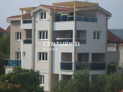 House 1