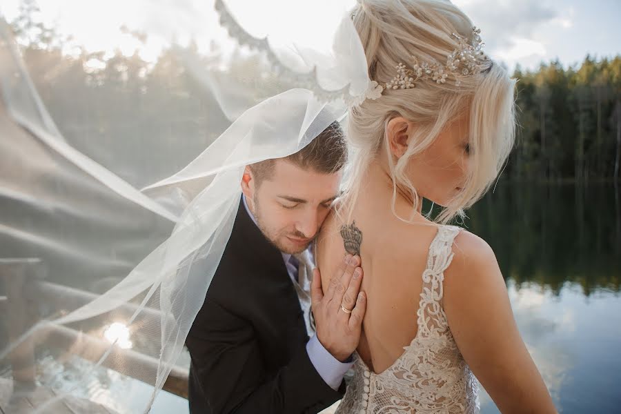 Fotografo di matrimoni Veronika Lokotko (vero). Foto del 23 settembre 2019