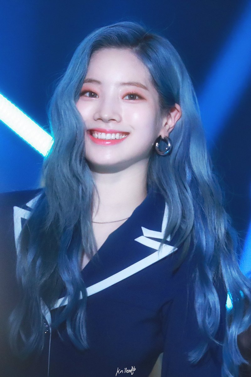 Here Are 10+ Times TWICE's Dahyun Had Her Colorful Hair Up In Pretty