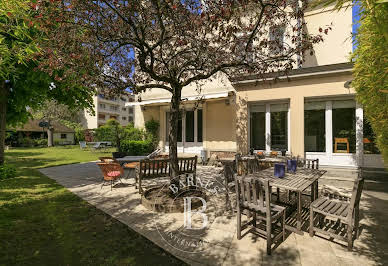 Maison avec jardin et terrasse 10