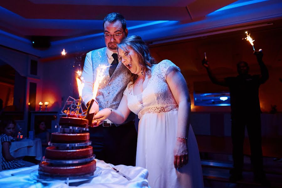 Jurufoto perkahwinan Jeremy Sauterel (emotions-photo). Foto pada 30 Mei 2023