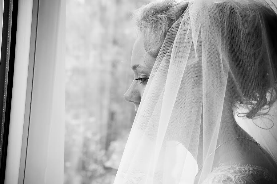 Nhiếp ảnh gia ảnh cưới Adrian Matusik (conpassione). Ảnh của 2 tháng 7 2014