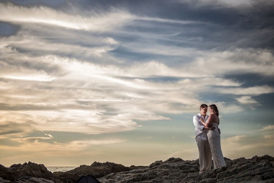 Wedding photographer Andrea Chávez (luzytiempo). Photo of 3 May 2017