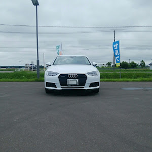 A4 セダン