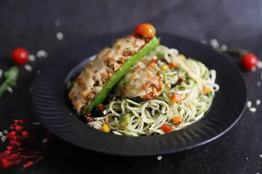 Zucchini Noodles In Alfredo Sauce With Chicken