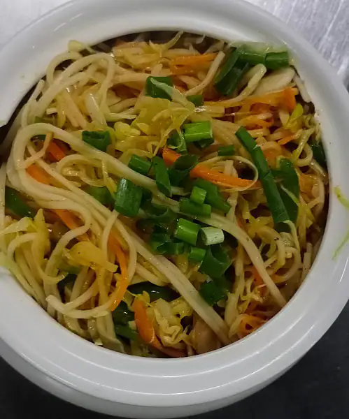 Veg Hakka Noodles