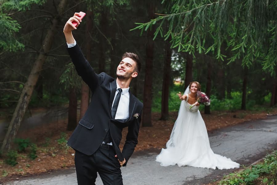 Wedding photographer Lora Titova (lora-photo). Photo of 1 September 2015