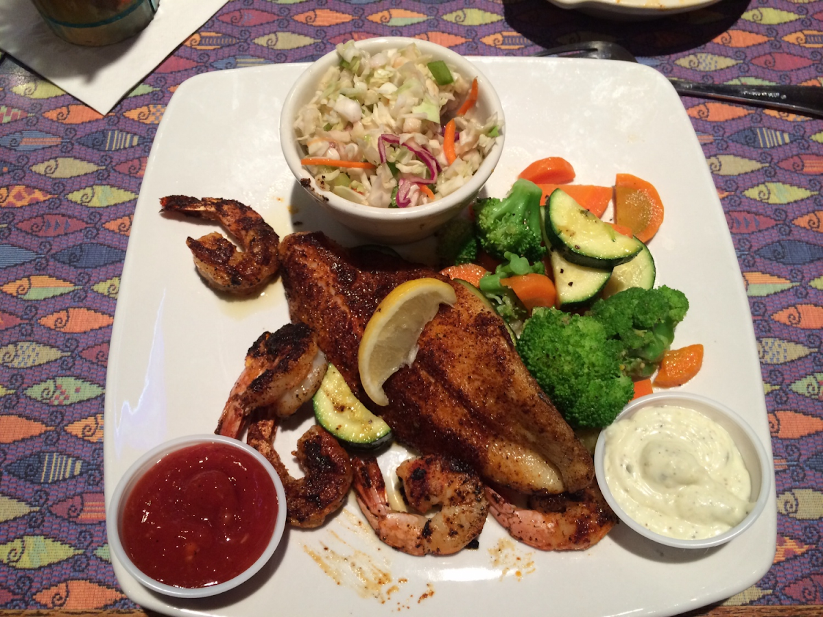 Blackened catfish and shrimp with grilled veg and apple cider Cole slaw