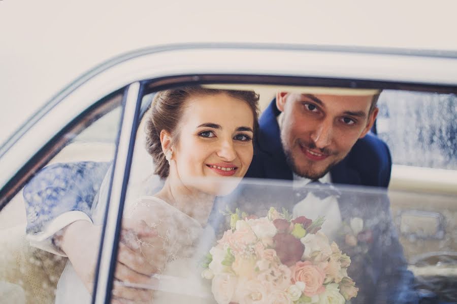 Fotografo di matrimoni Tomasz Okupny (swiatlokolorowi). Foto del 24 agosto 2016