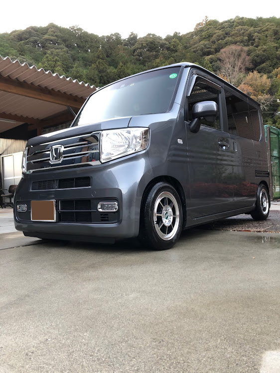 N-VANのDIY・人の目は気にしない(笑)・車高調整・洗車に関するカスタム事例の投稿画像1枚目