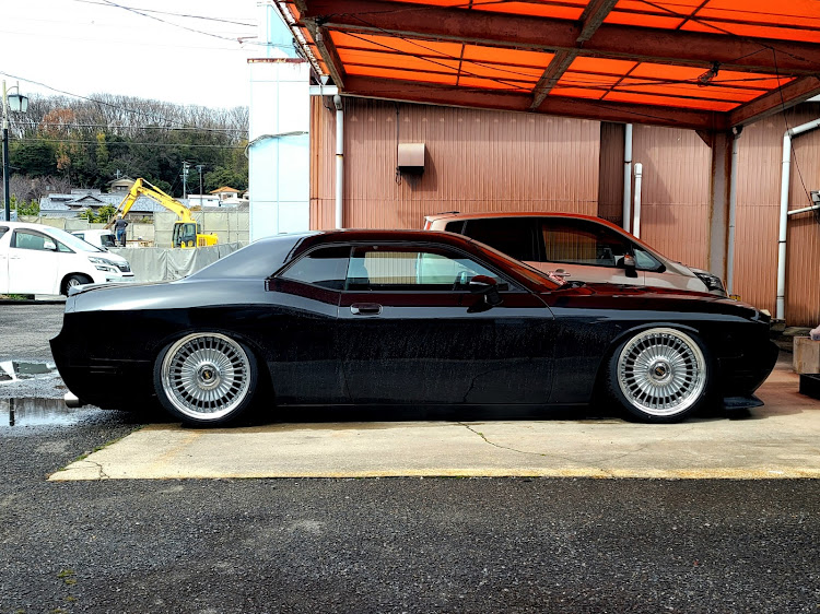チャレンジャーのWORK EMITZ・VIPSTYLE・アメ車・AIRMEXT・エアサスに関するカスタム事例の投稿画像2枚目