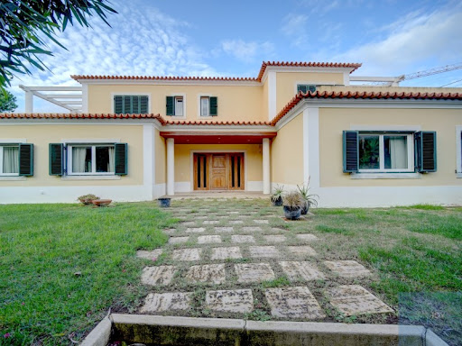 Maison avec piscine et terrasse 3