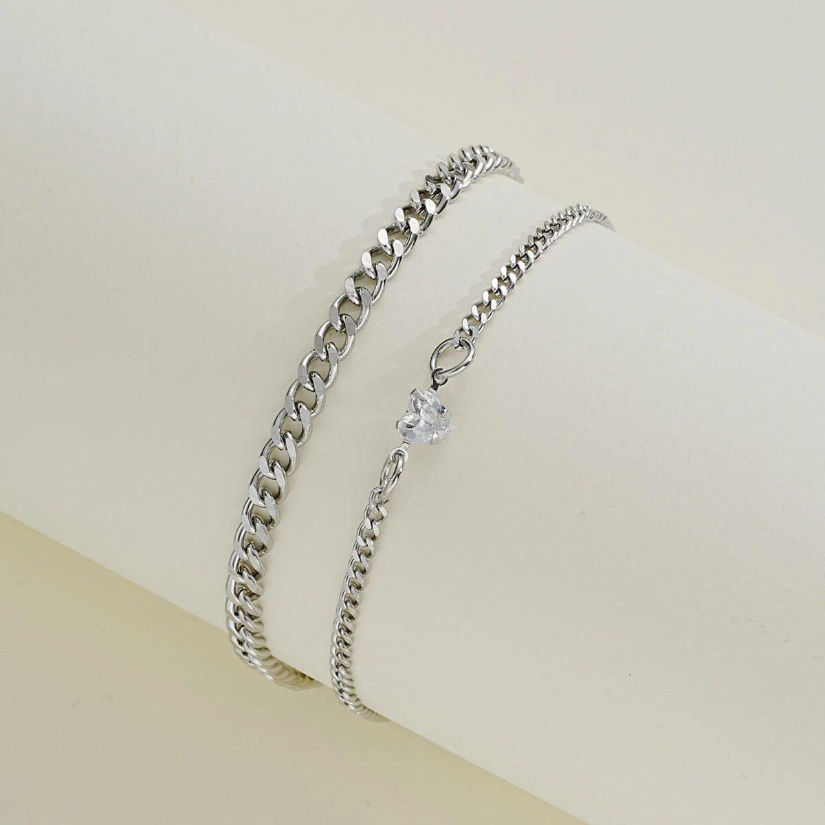 Title 5, Hoogwaardige roestvrijstalen armbandenset met E...