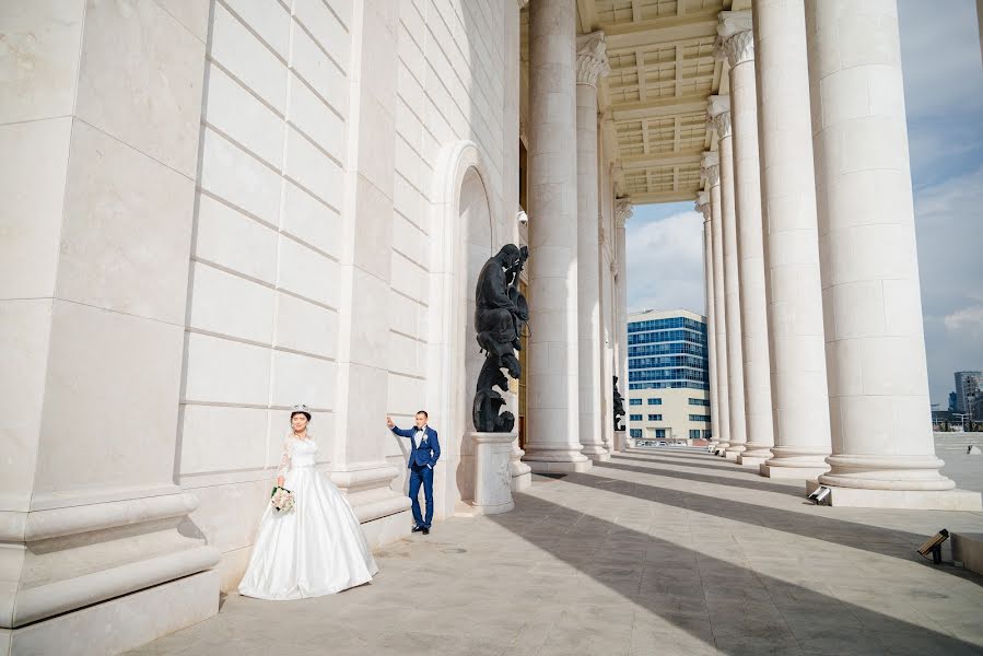 Fotógrafo de casamento Vitaliy Plotnikov (plotnikov100). Foto de 9 de novembro 2017