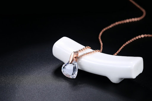 Title 2, Crystal Love Pendant